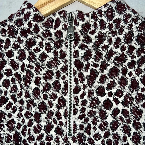 Anthropologie Akemi + Kin Sleeveless Top Sz. S - Picture 4 of 7